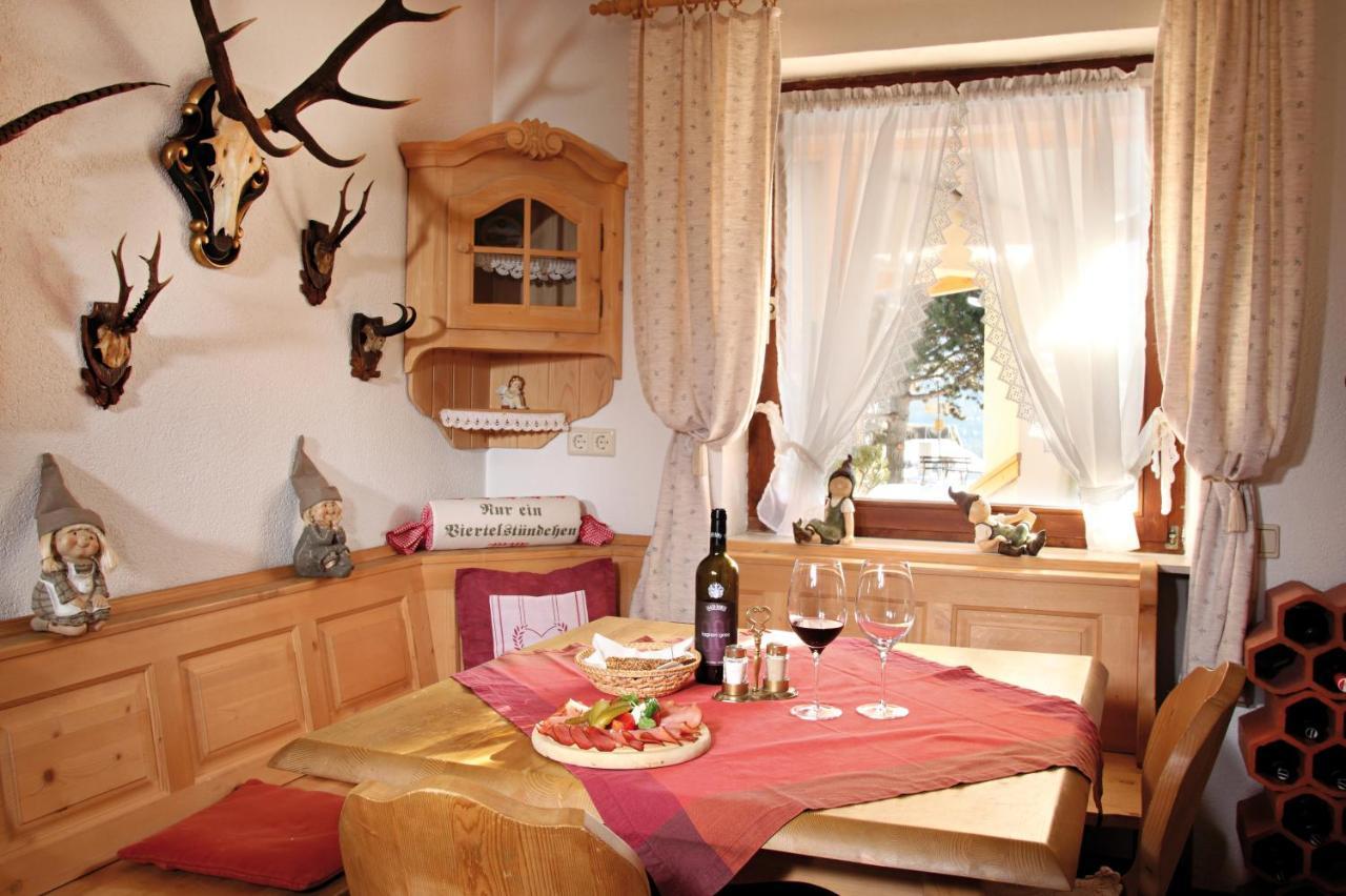 Landhotel Jaeger Top Wildermieming 외부 사진